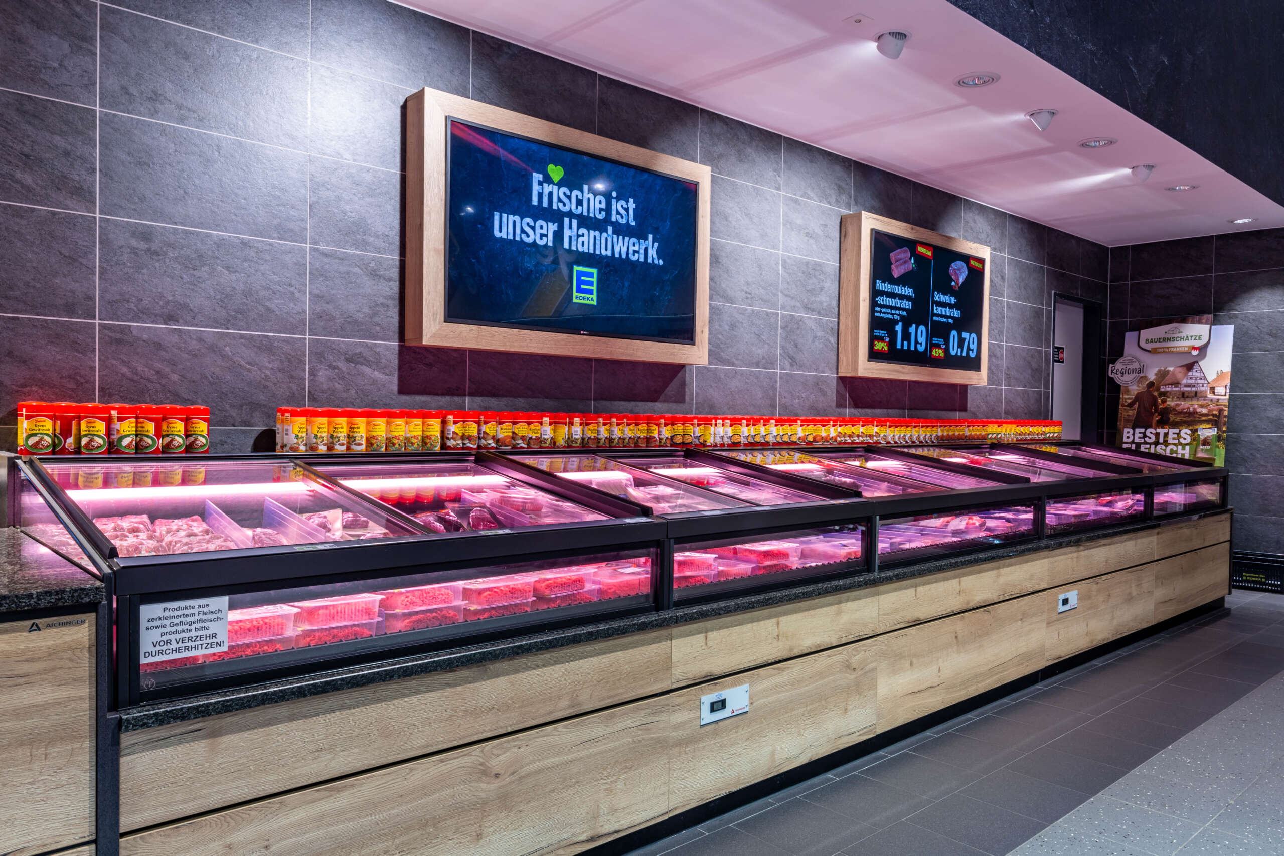 AICHINGER - AICHINGER SIRIUS® onTop ECOplus: Self-service refrigerated ...